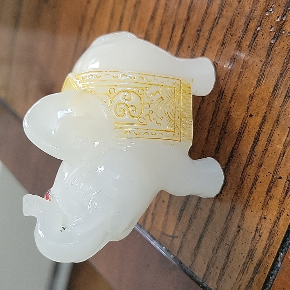 Feng Shui Set of 3 White Jade Elephant Figurines with Gold Accents - Picture 8 of 11